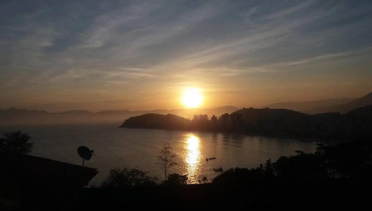 Вилла Por De Sol No Mar Da Cama Карагуататуба Экстерьер фото